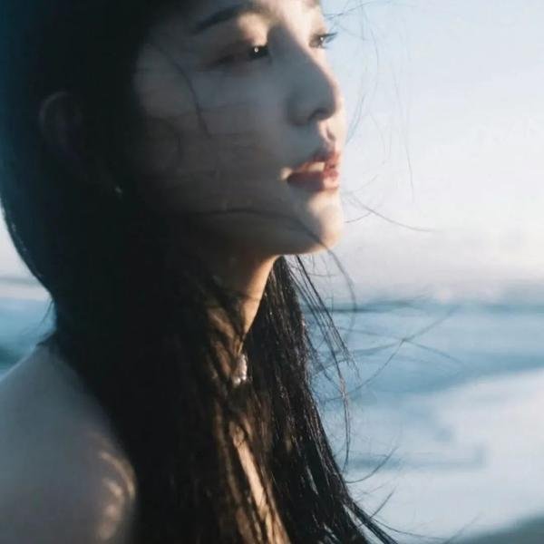 摇滚藏獒蓝色光芒